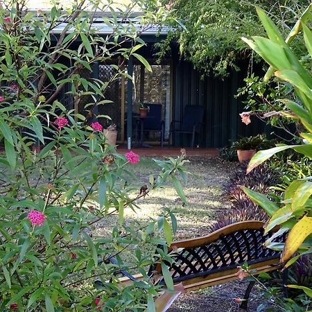 Lagoon Pocket Bed & Breakfast Buitenkant foto